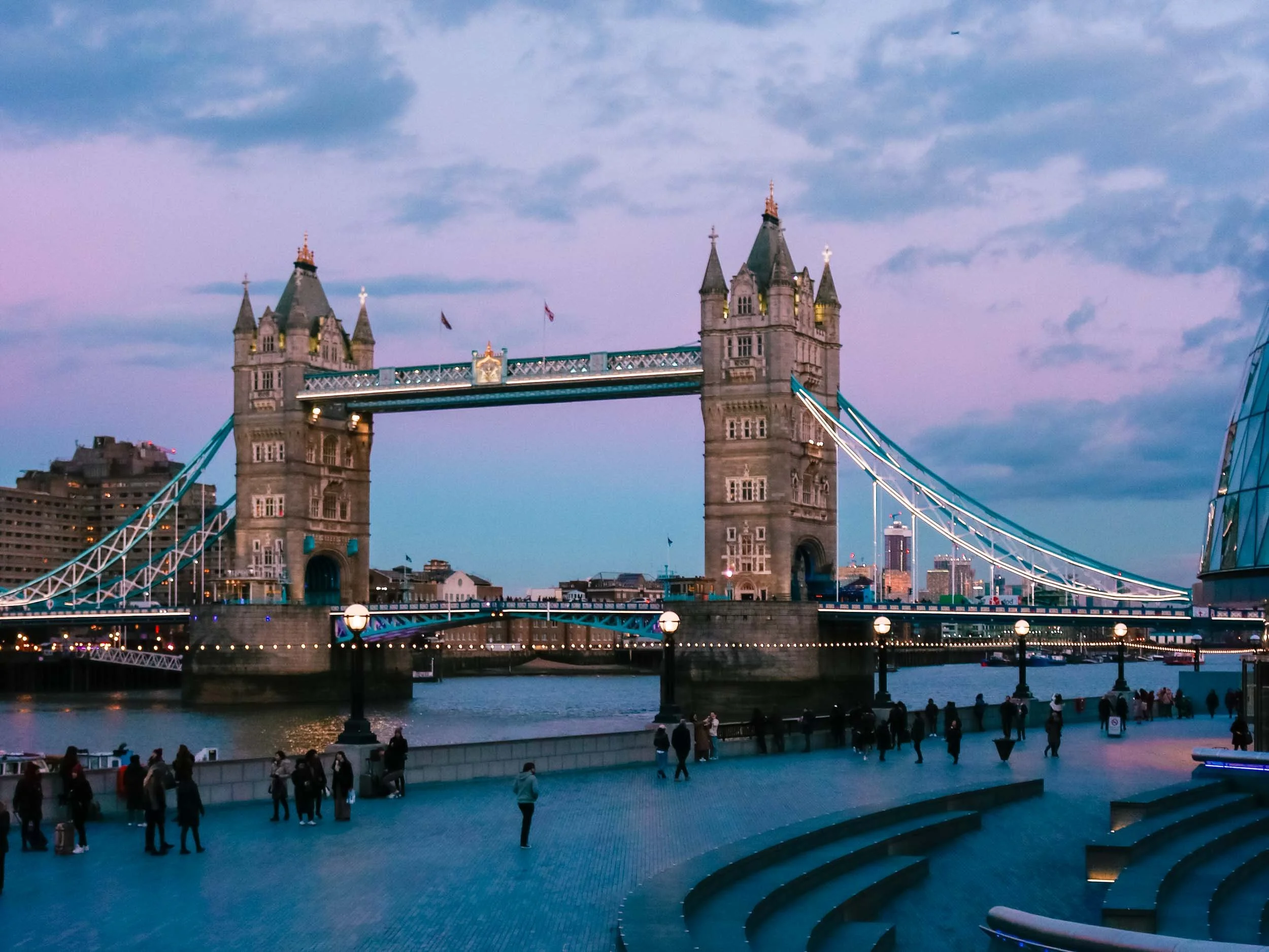 Read more about the article LOCAL Maidenhead TAXI TO LONDON – Comfortable and Reliable Travel to the Capital