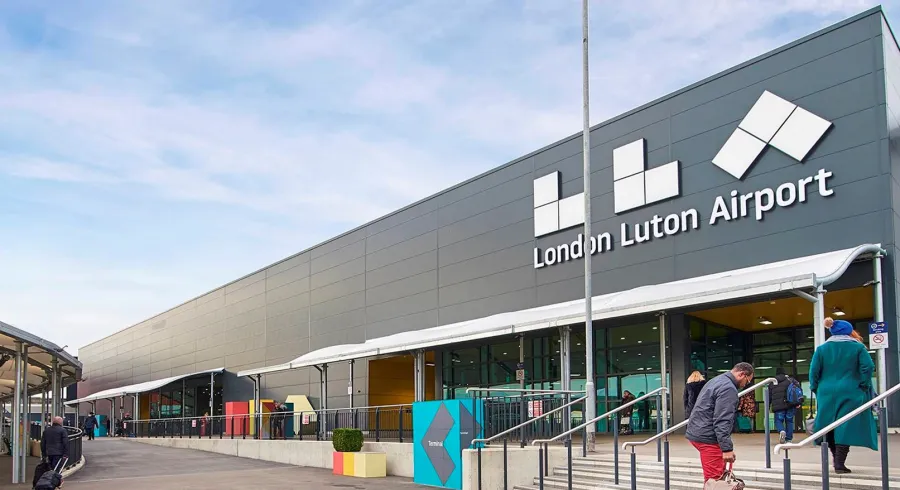 Read more about the article LOCAL Maidenhead TAXI TO LUTON AIRPORT – Reliable and Comfortable Airport Transfers